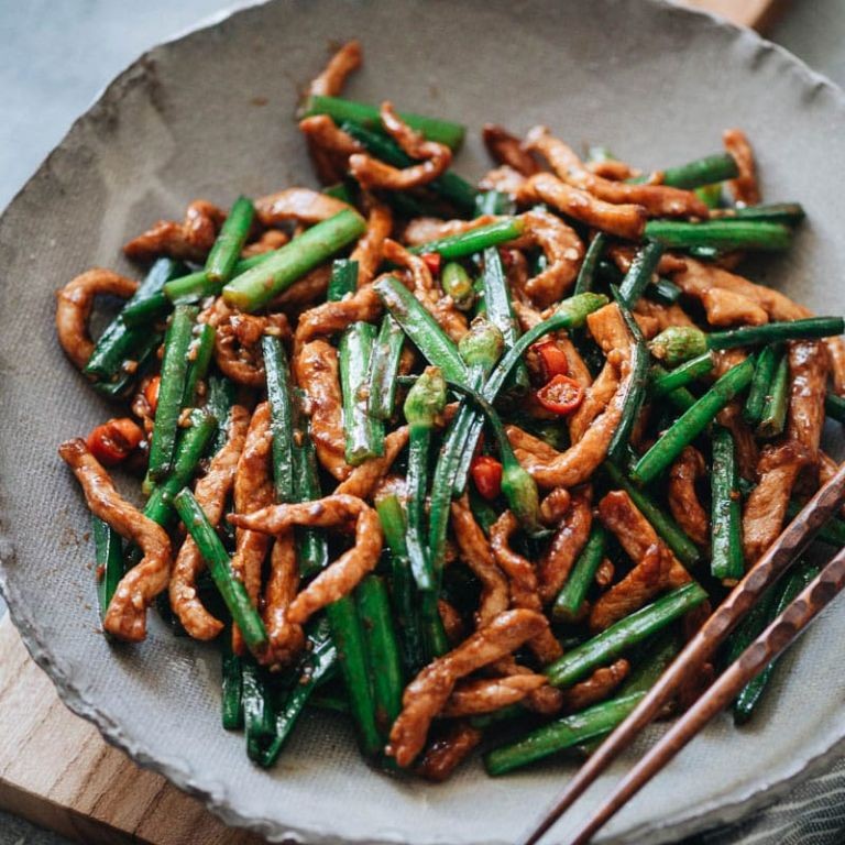 Pork and Chive Stir-Fry
