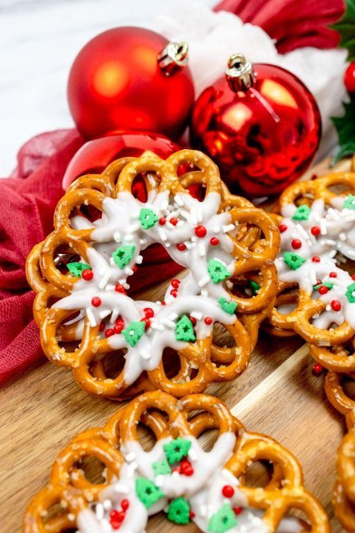 Pretzel Candy Christmas Wreaths