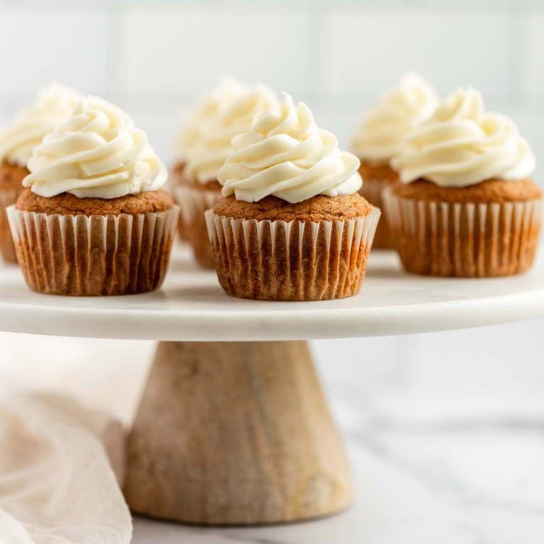 Pumpkin Cream Cheese Frosted Cupcakes