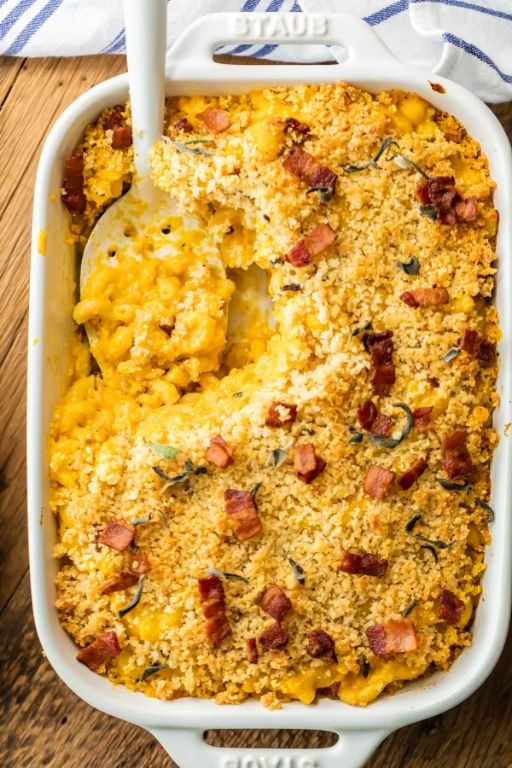 Pumpkin Mac and Cheese with Bacon