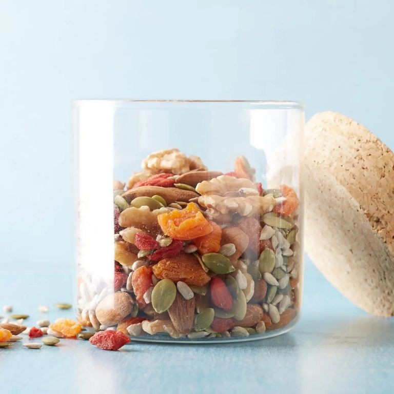 Pumpkin Seeds and Goji Berry Trail Mix