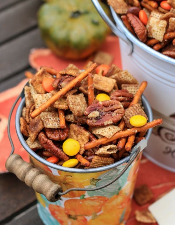 Pumpkin Spice Snack Mix