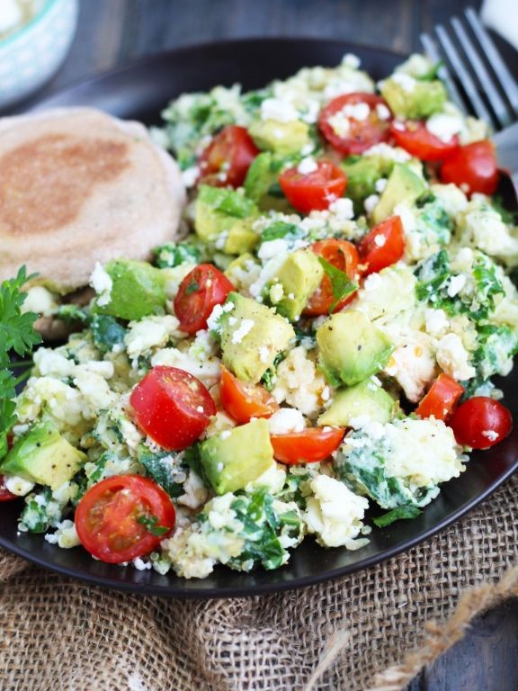 Quinoa and Kale Breakfast Scramble