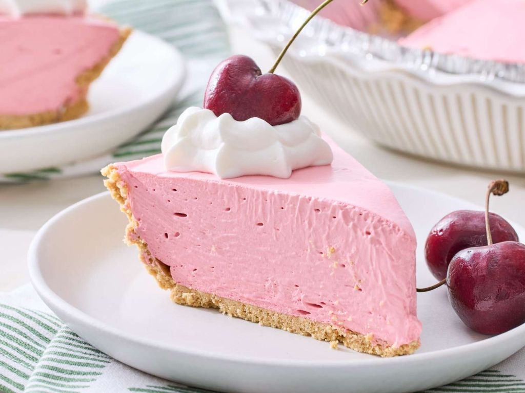 Raspberry Lemonade Koolaid Pie