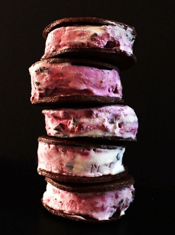 Raspberry Swirl Ice Cream Sandwich with Macaron Shells
