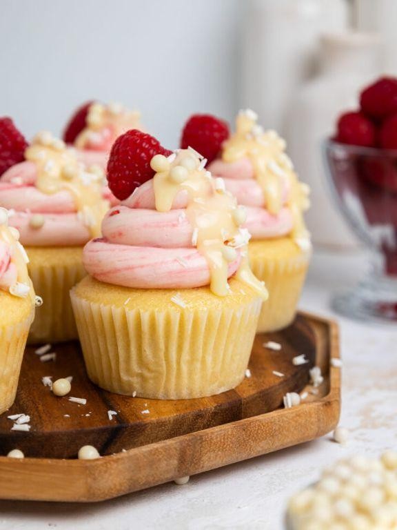 Raspberry White Chocolate Cupcakes