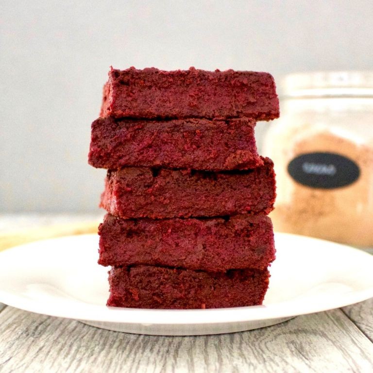 Red Velvet Vegan Brownies