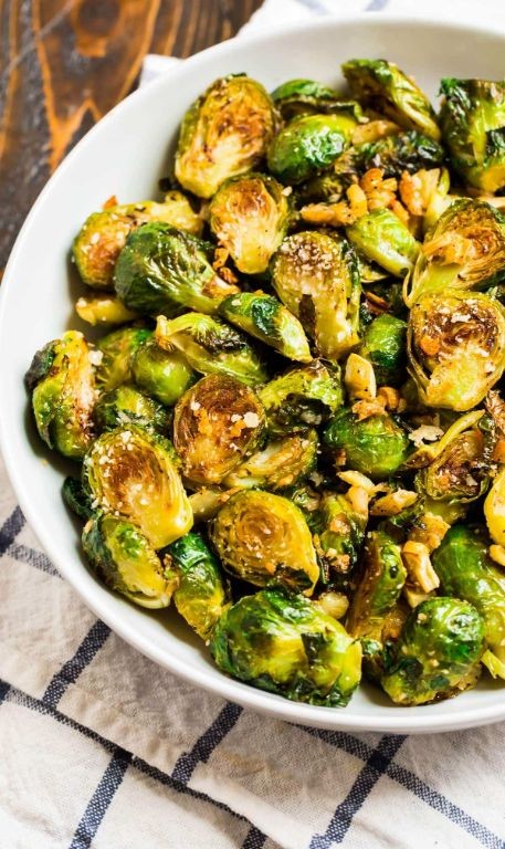 Roasted Brussels Sprouts with Garlic and Olive Oil
