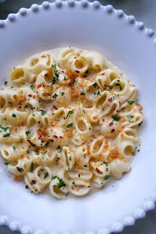 Roasted Garlic and Brie Fettuccine
