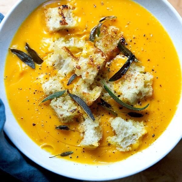 Roasted Garlic and Squash Soup