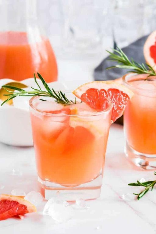 Rosemary Grapefruit Gin Fizz