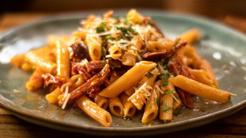 Salami and Sun-Dried Tomato Pasta