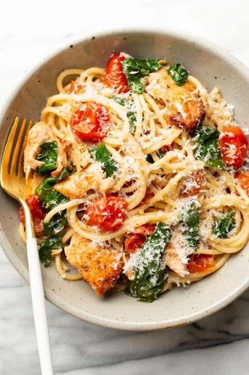 Salmon and Tomato Pasta