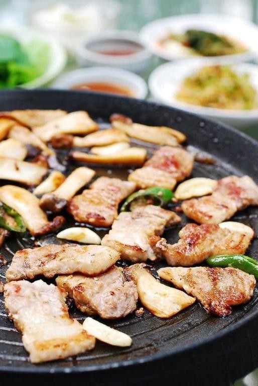 Samgyeopsal (Grilled Pork Belly)
