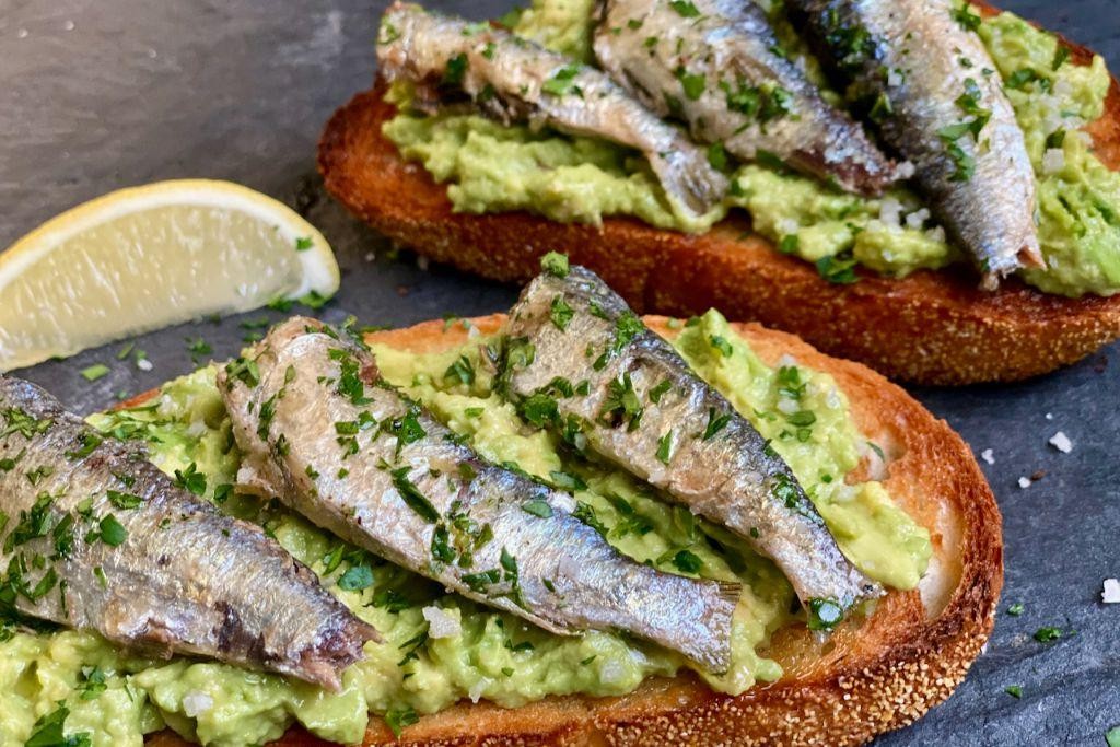 20 Delicious High Protein Snack Recipes for Fitness Enthusiasts