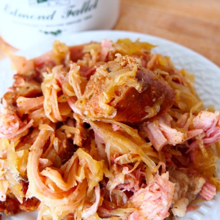 Sauerkraut and Smoked Pork Hocks Stew