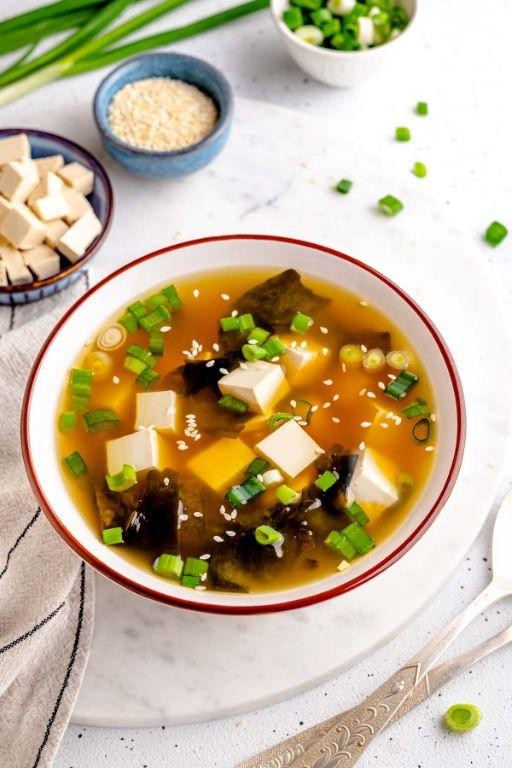 Savory Seaweed and Tofu Miso Soup