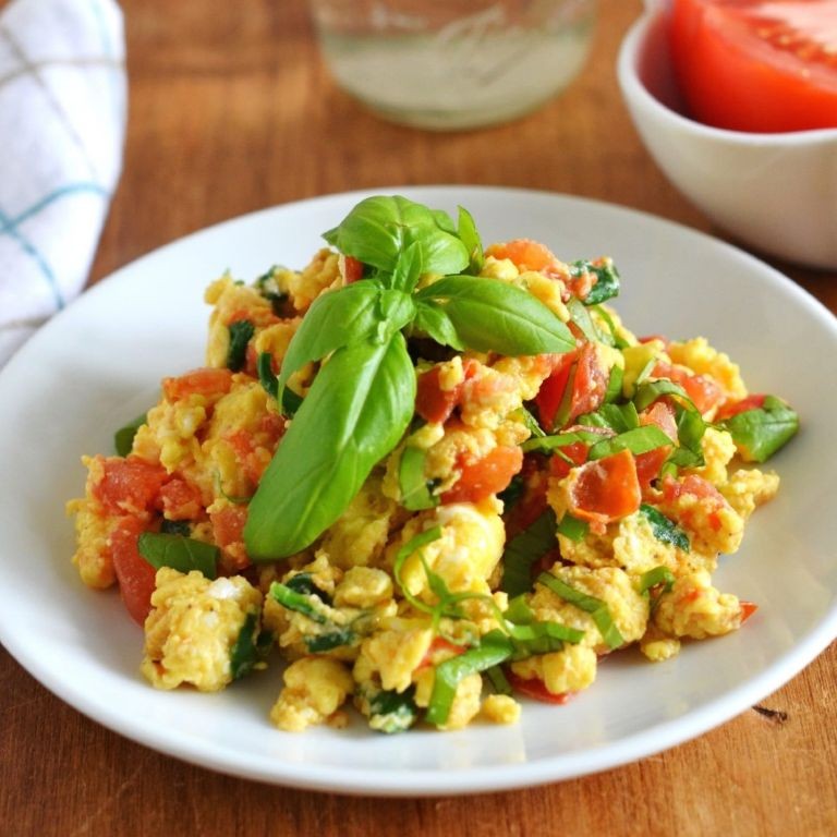 Scrambled Egg Beaters with Tomatoes and Basil
