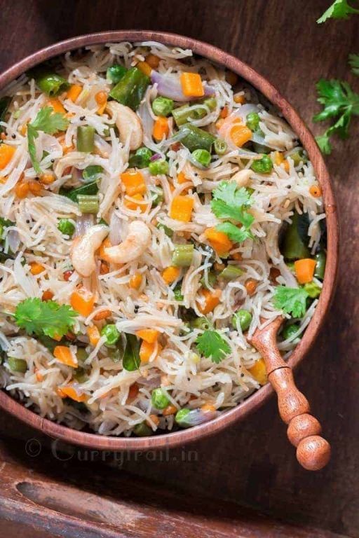 Semiyan upma with curry leaves