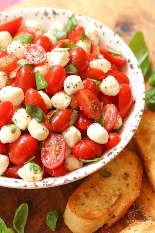 Simple Caprese Salad