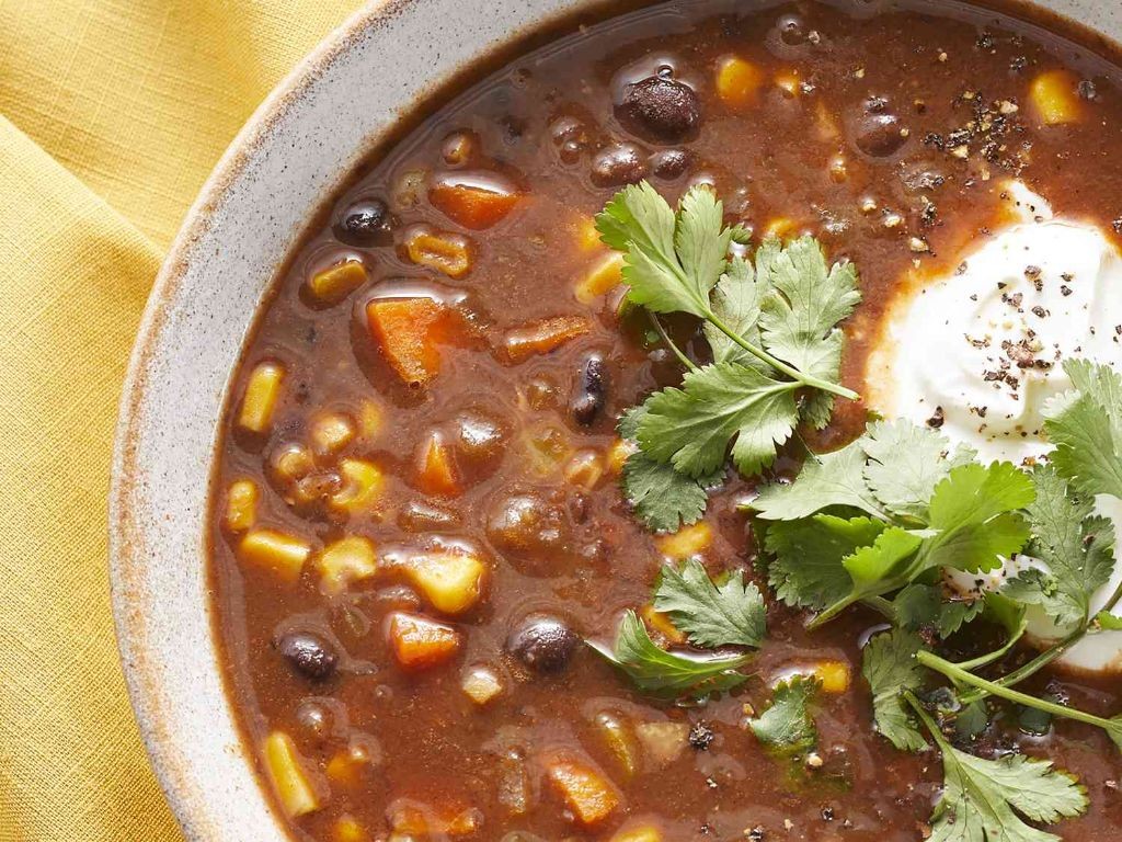 Simple Vegan Black Bean Soup