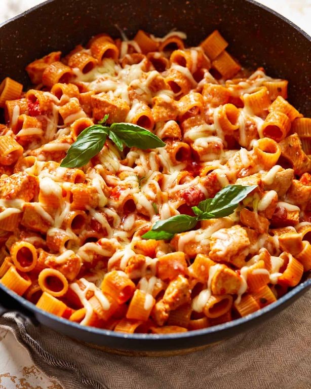 Skillet Chicken Parmesan Pasta