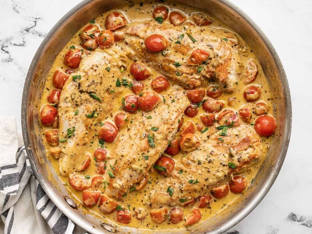 Skillet Chicken with Creamy Pesto Sauce