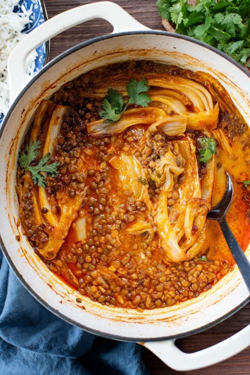 Slow Cooker Cabbage and Lentil Curry