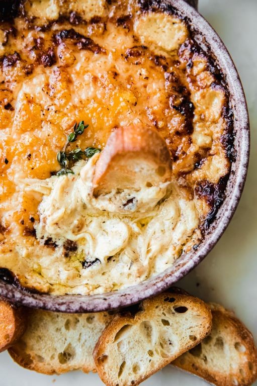 Slow Cooker Caramelized Onion Dip