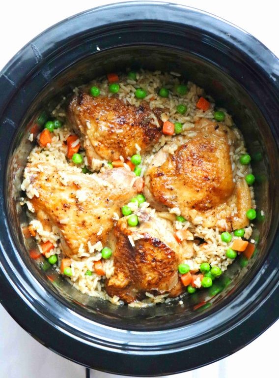 Slow Cooker Chicken Legs with Rice and Peas