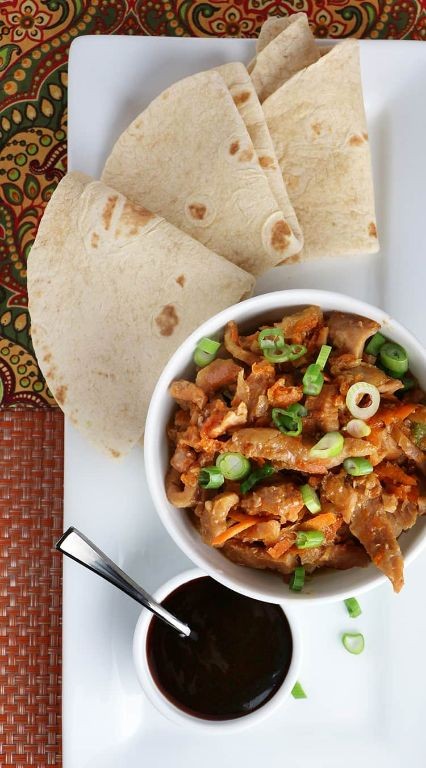Slow Cooker Moo Shu Pork with Cabbage