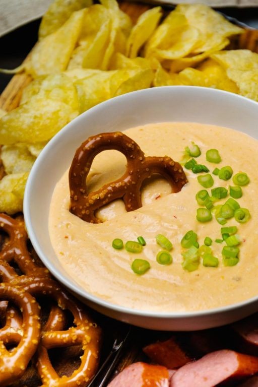 Slow Cooker Smoked Gouda Beer Cheese Dip