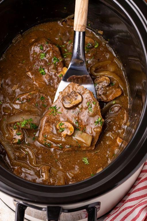 Slow Cooker Steak and Mushroom Gravy