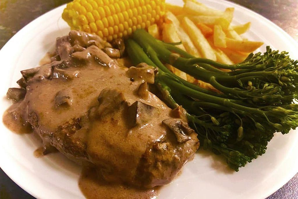 Slow Cooker Steak with Creamy Mushroom Sauce
