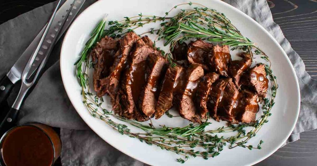 Slow Cooker Tri Tip with Red Wine Sauce