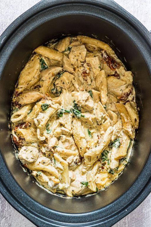 Slow Cooker Tuscan Chicken Pasta