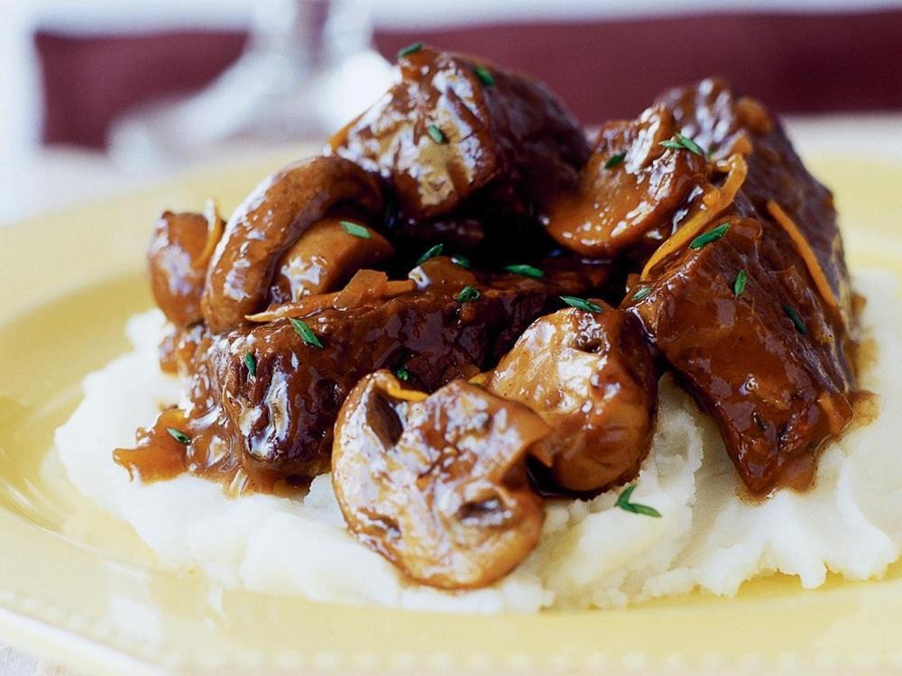 Slow-Cooked Cordyceps and Beef Stew