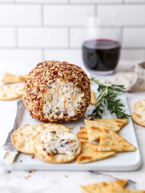 Smoked Gouda and Cranberry Cheese Ball