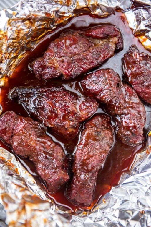 Smoked Ribs with Blueberry Chipotle Sauce