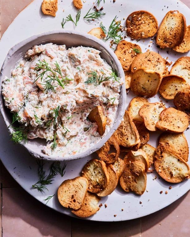 Smoked Salmon and Cream Cheese Dip