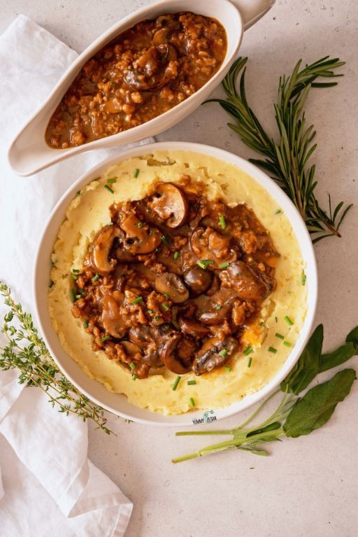 Smoked Sausage and Mushroom Gravy