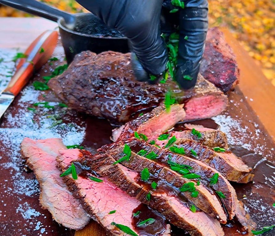 Smoked Tri Tip with Balsamic Glaze