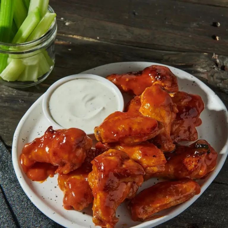 Smoky Chipotle Franks Hot Sauce Wings