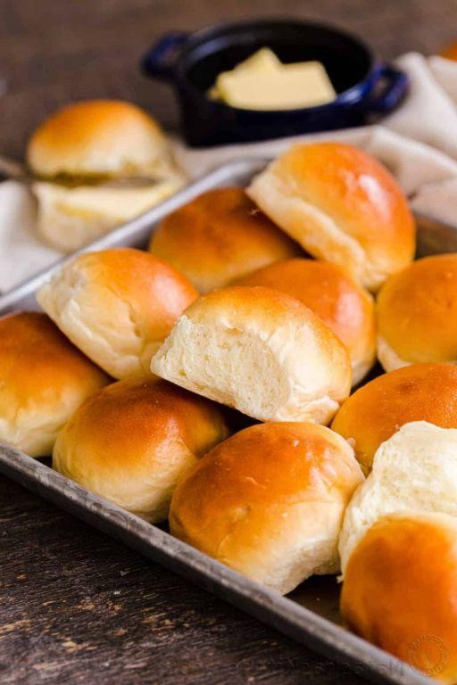 Soft Dinner Rolls