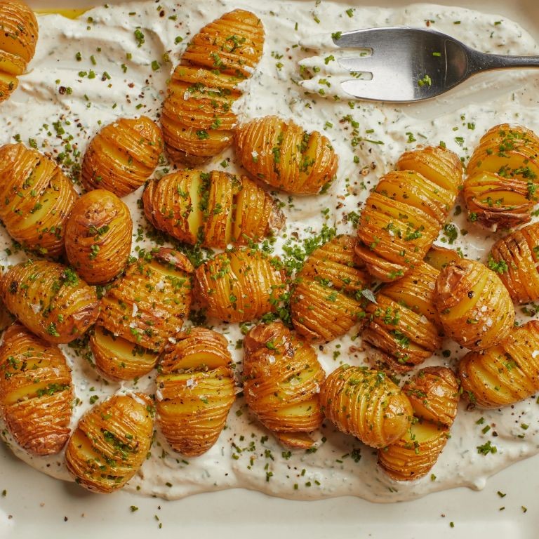 20 Crispy Hasselback Potato Recipes with Garlic