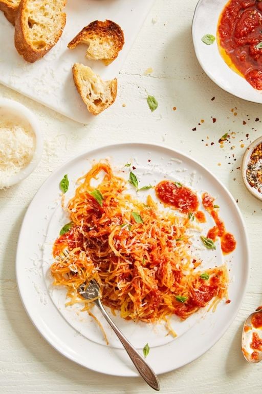 Spaghetti Squash with Marinara Sauce