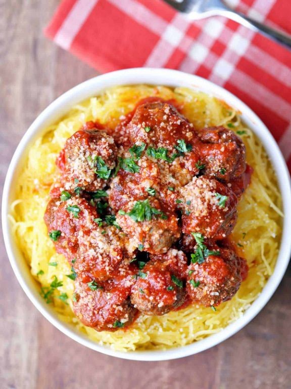 Spaghetti Squash with Marinara and Meatballs