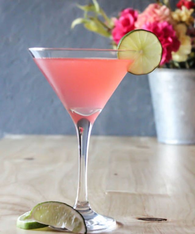 Sparkling Cosmopolitan with Champagne Bubbles