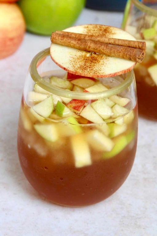 Spiced Apple Cinnamon Iced Tea