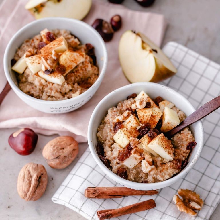 Spiced Apple and Walnut Breakfast Quinoa